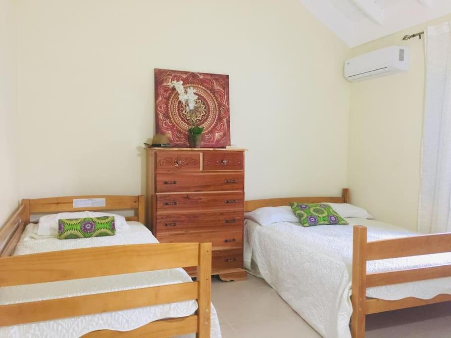 Richmond - Heroes Villa, Ac, Security, Access To Pool, Playground & Private Beach - Welcome Breakfast Basket Экстерьер фото